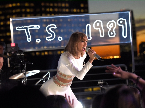 BESTPIX: Taylor Swift's 1989 Secret Session With iHeartRadio